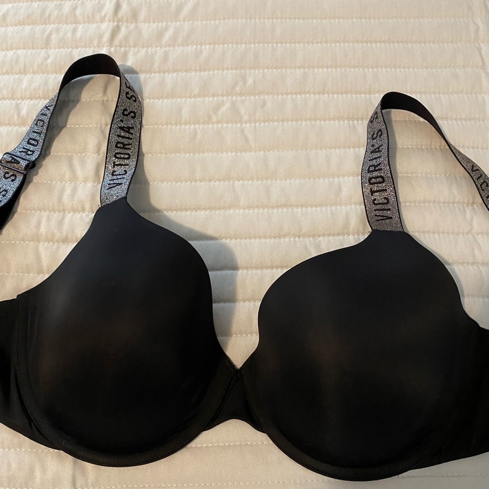 Victoria’s Secret Bra. 36D